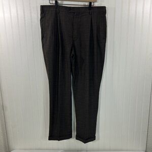 RoundTree & Yorke Men W 36 L 30 TravelSmart Pants Brown Cuffed